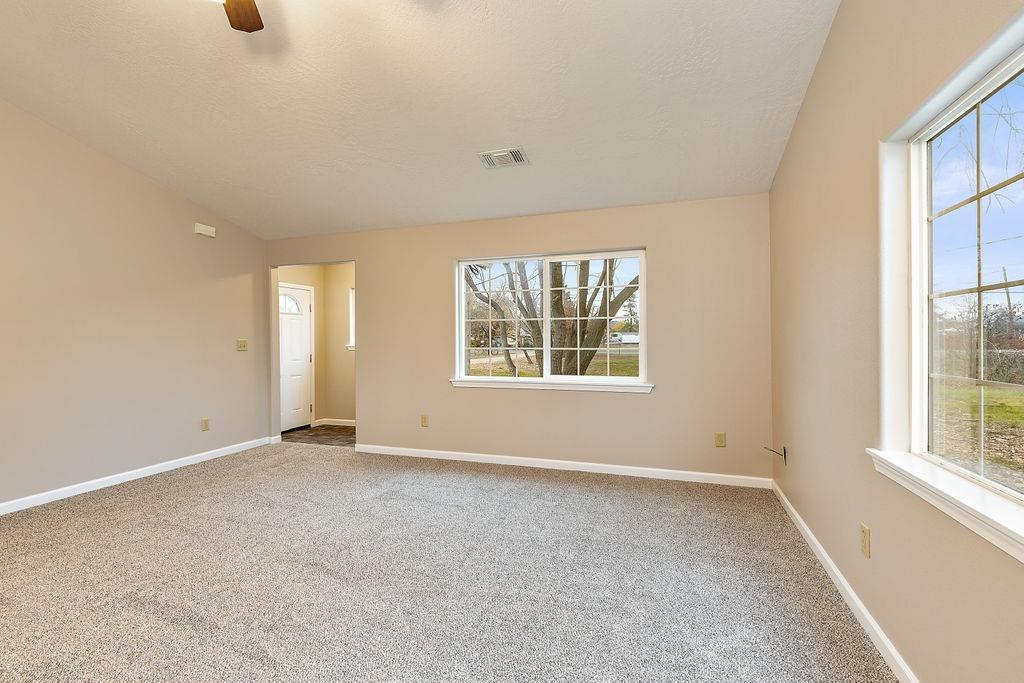 61 Gibbon Road Central Point, OR 97502 - Photo 4 of 31 Additional Photo