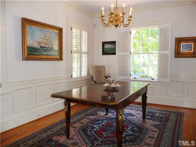 2324 Byrd Street Raleigh, NC 27608 - Photo 4 of 15 Large dining room with great light