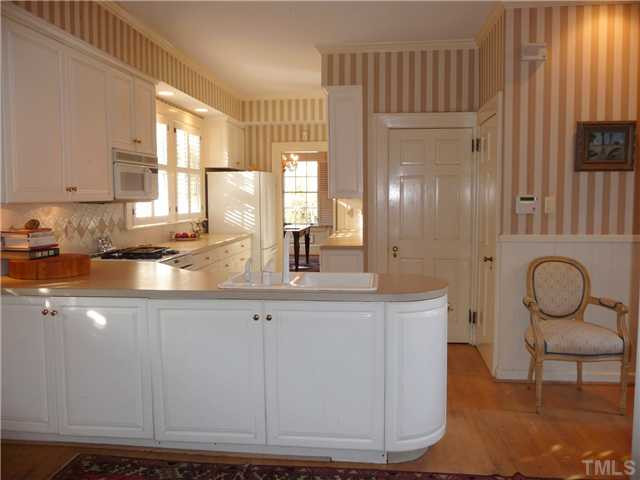 2324 Byrd Street Raleigh, NC 27608 - Photo 6 of 15 Bright and airy kitchen