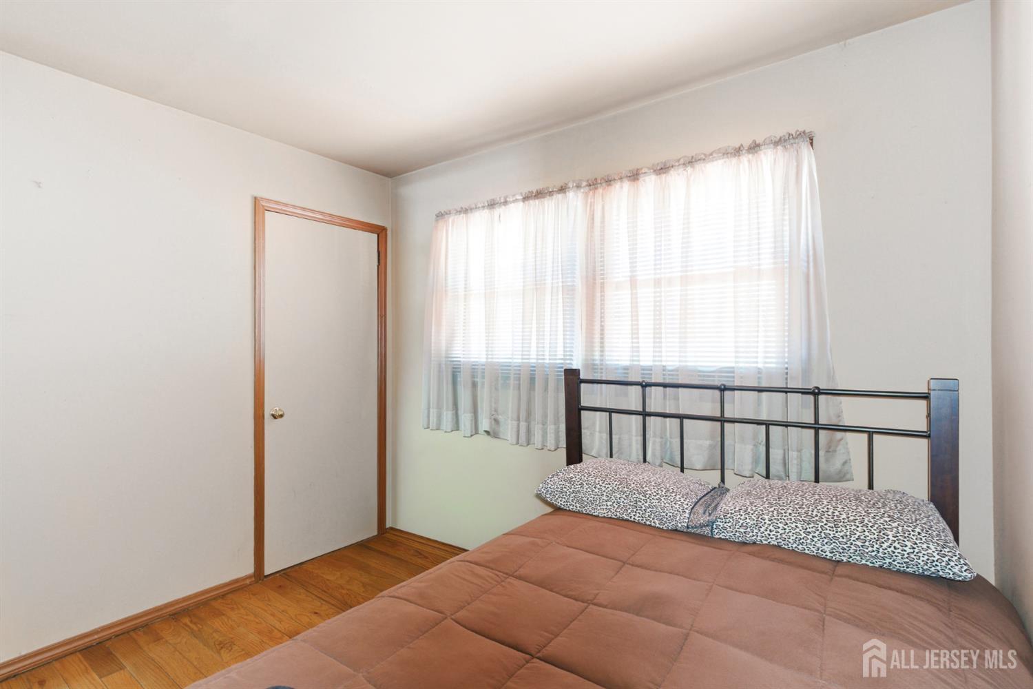 66 Rose Street Edison, NJ 08817 - Photo 23 of 30