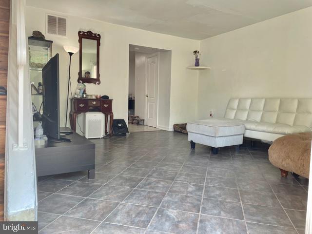 9339 Taney Road Manassas, VA 20110 - Photo 4 of 20 Gallery Image 4