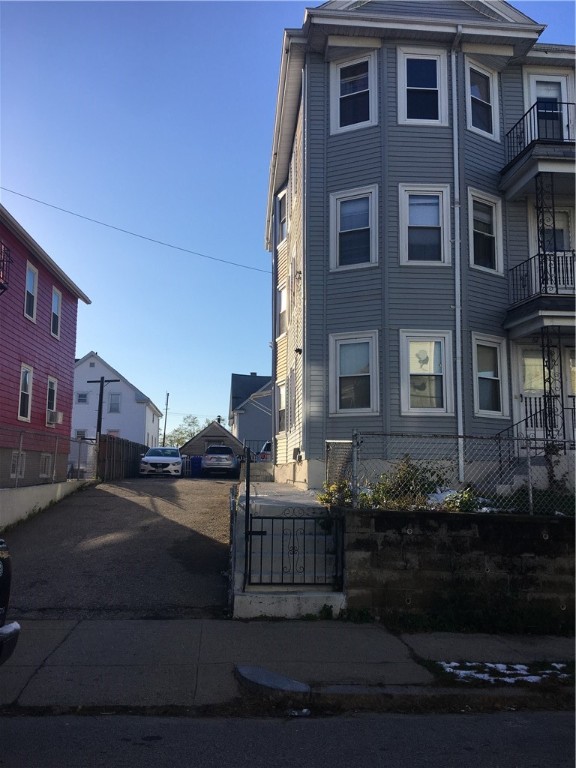 62 Larch Street Pawtucket, RI 02860 - Photo 3 of 22 Gallery Image 3
