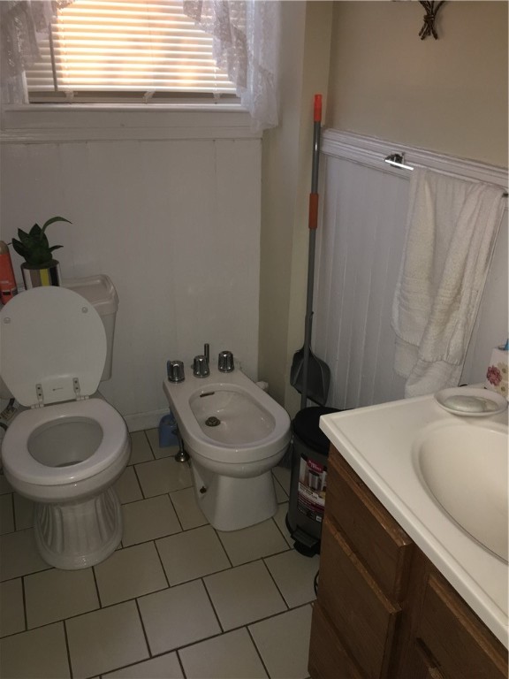62 Larch Street Pawtucket, RI 02860 - Photo 8 of 22 Gallery Image 8