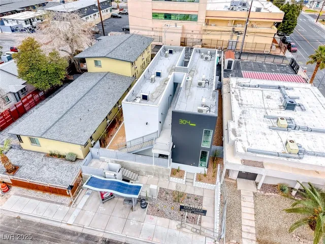 $1,025 | 304 South Maryland Parkway, Unit 2, Las Vegas, NV 89101