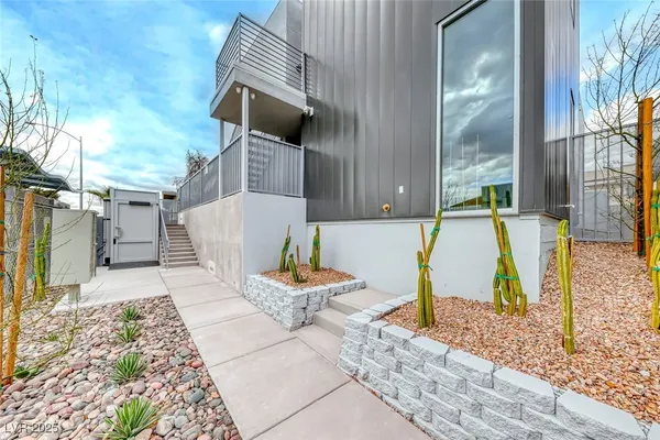 $1,025 | 304 South Maryland Parkway, Unit 2, Las Vegas, NV 89101