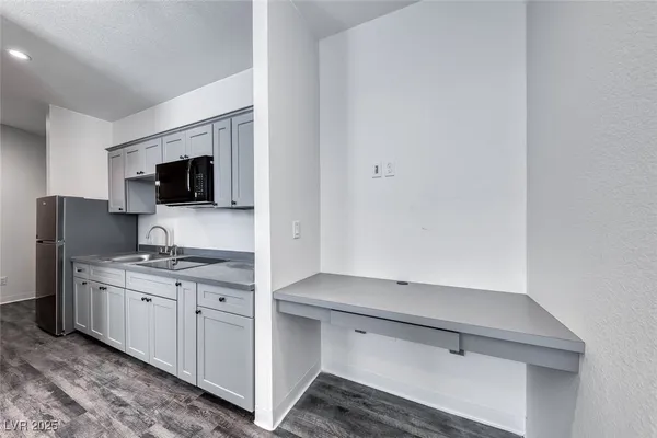 $1,025 | 304 South Maryland Parkway, Unit 2, Las Vegas, NV 89101