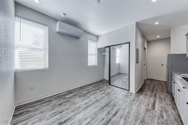 $1,025 | 304 South Maryland Parkway, Unit 2, Las Vegas, NV 89101