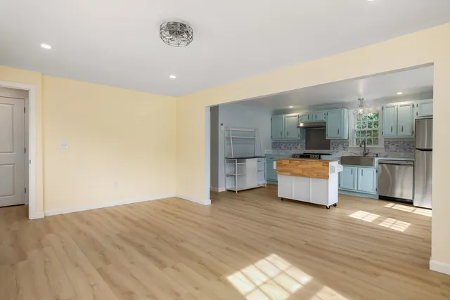 $5,000 | 16 Big Rock Road, Rye, NH 03870