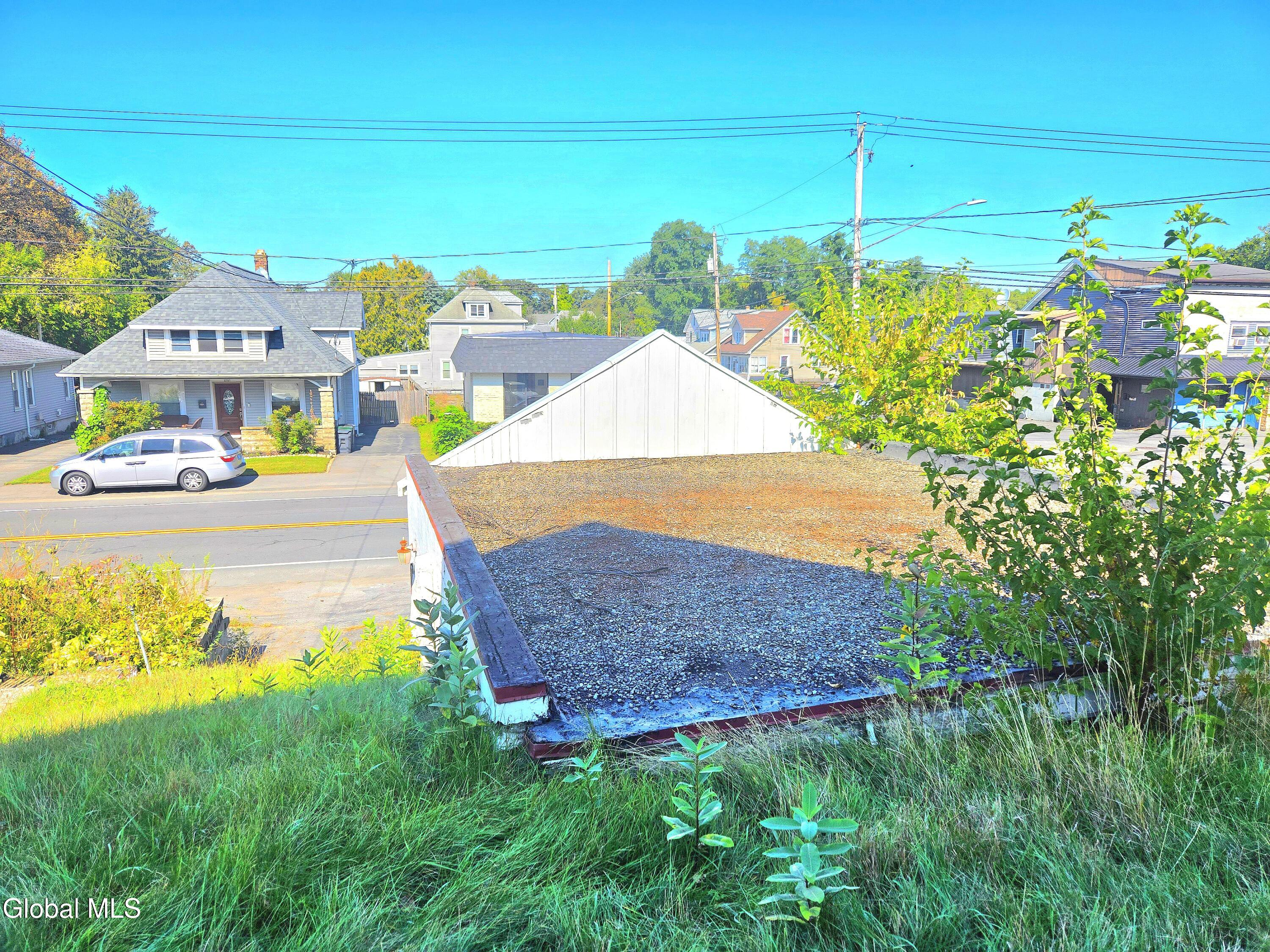 2734 Broadway Schenectady, NY 12306 - Photo 4 of 13 20250912_103504