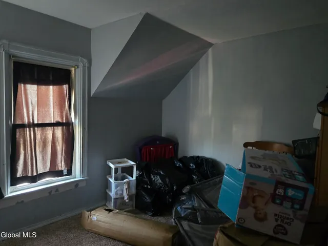 $165,000 | 2734 Broadway, Schenectady, NY 12306