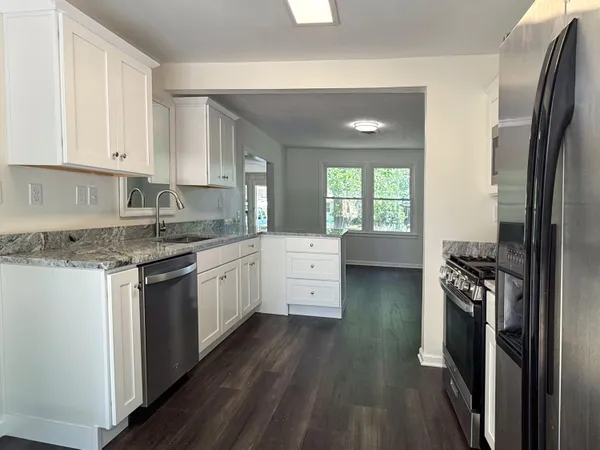 $2,500 | 244 Greenbrier Drive Northeast, Fort Walton Beach, FL 32547