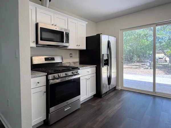 $2,500 | 244 Greenbrier Drive Northeast, Fort Walton Beach, FL 32547