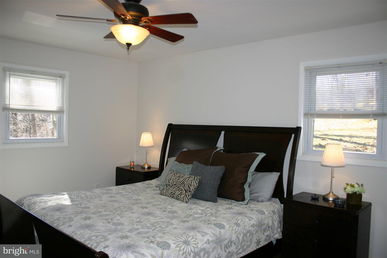 835 Red Mill Road Etters, PA 17319 - Photo 10 of 25 Gallery Image 10