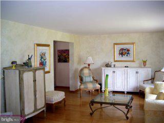 1559 Jarrettown Road Dresher, PA 19025 - Photo 3 of 6 Gallery Image 3