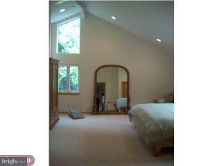 1559 Jarrettown Road Dresher, PA 19025 - Photo 4 of 6 Gallery Image 4