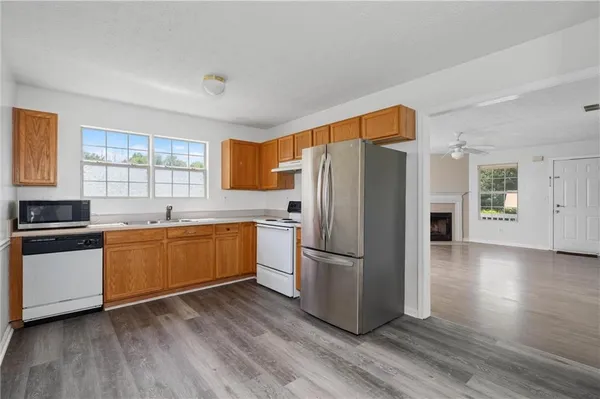 $1,850 | 57 Inverness Trace, Riverdale, GA 30274