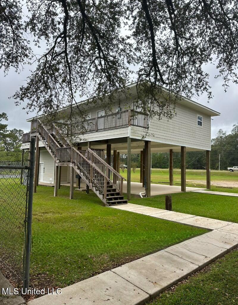 22 Cherokee Place Kiln, MS 39556 - Photo 9 of 12 07