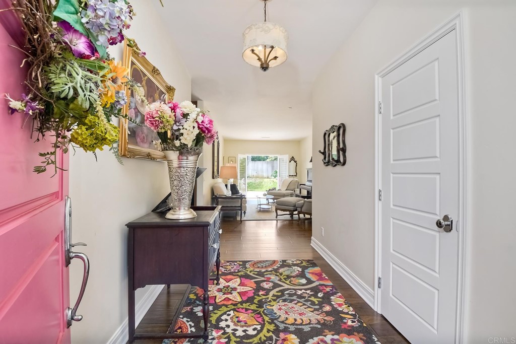 1494 Meredith Road Fallbrook, CA 92028 - Photo 13 of 47 a very nice looking room with a couch