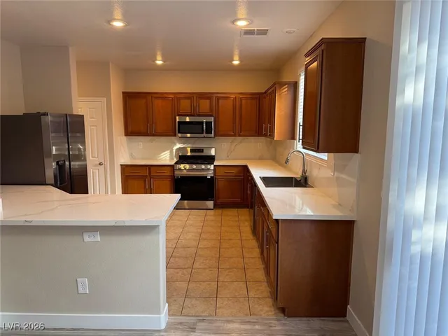 $2,290 | 9279 West Tonkawa Avenue, Las Vegas, NV 89178