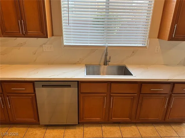 $2,290 | 9279 West Tonkawa Avenue, Las Vegas, NV 89178