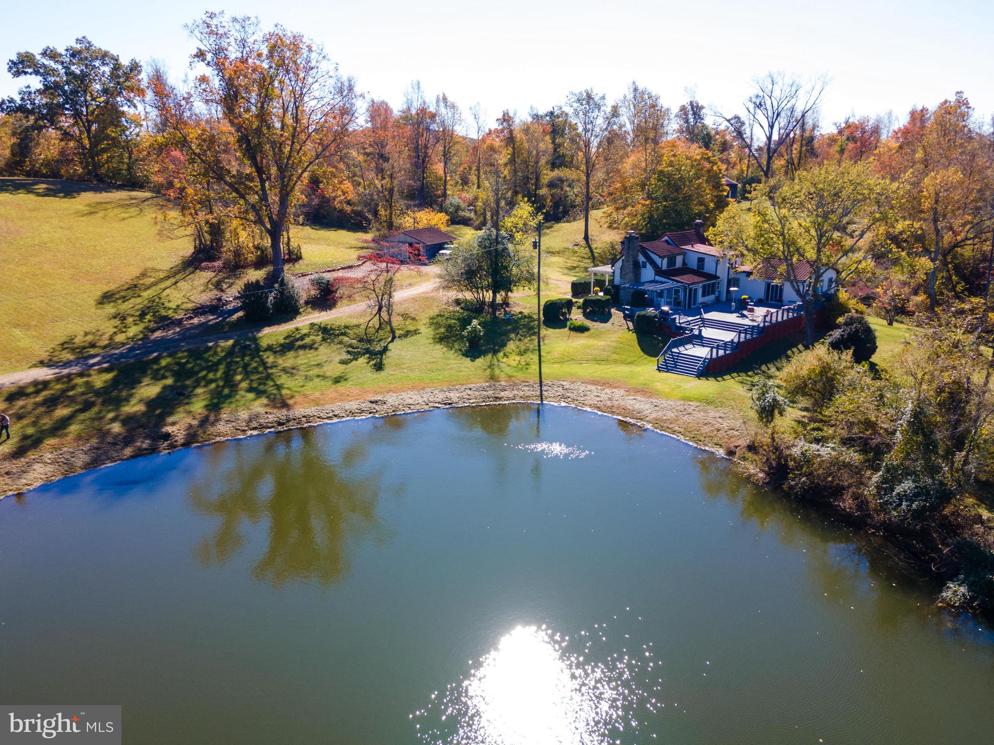 7054 Wilson Road Marshall, VA 20115 - Photo 12 of 65