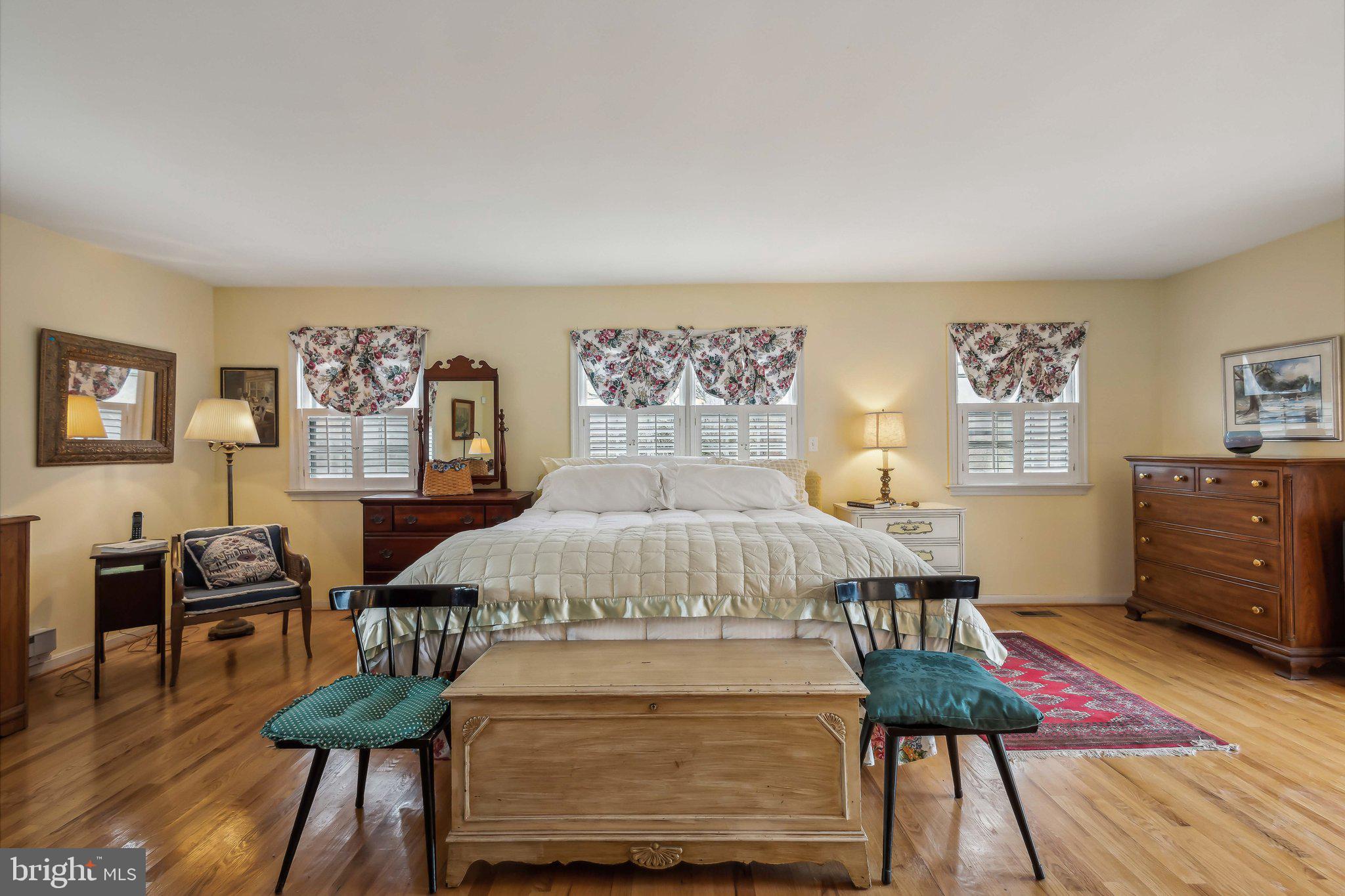 7054 Wilson Road Marshall, VA 20115 - Photo 47 of 65 Main Floor Owner's Bedroom
