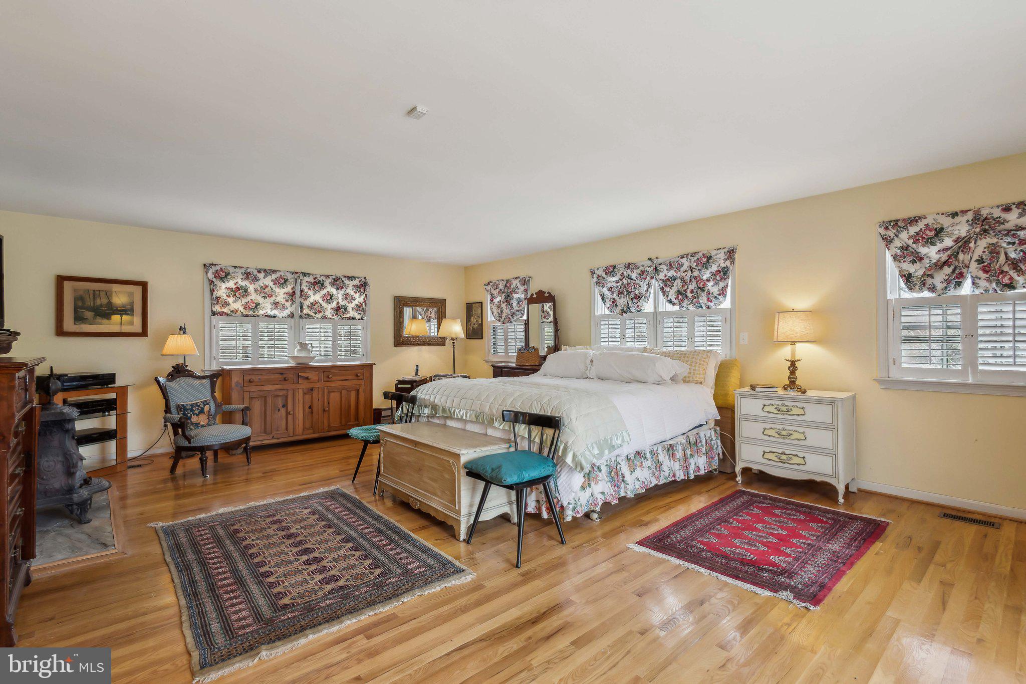 7054 Wilson Road Marshall, VA 20115 - Photo 49 of 65 Owners Bedroom