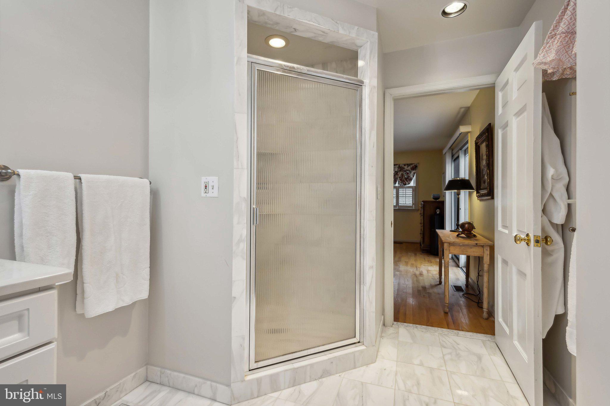 7054 Wilson Road Marshall, VA 20115 - Photo 50 of 65 Owners Bath