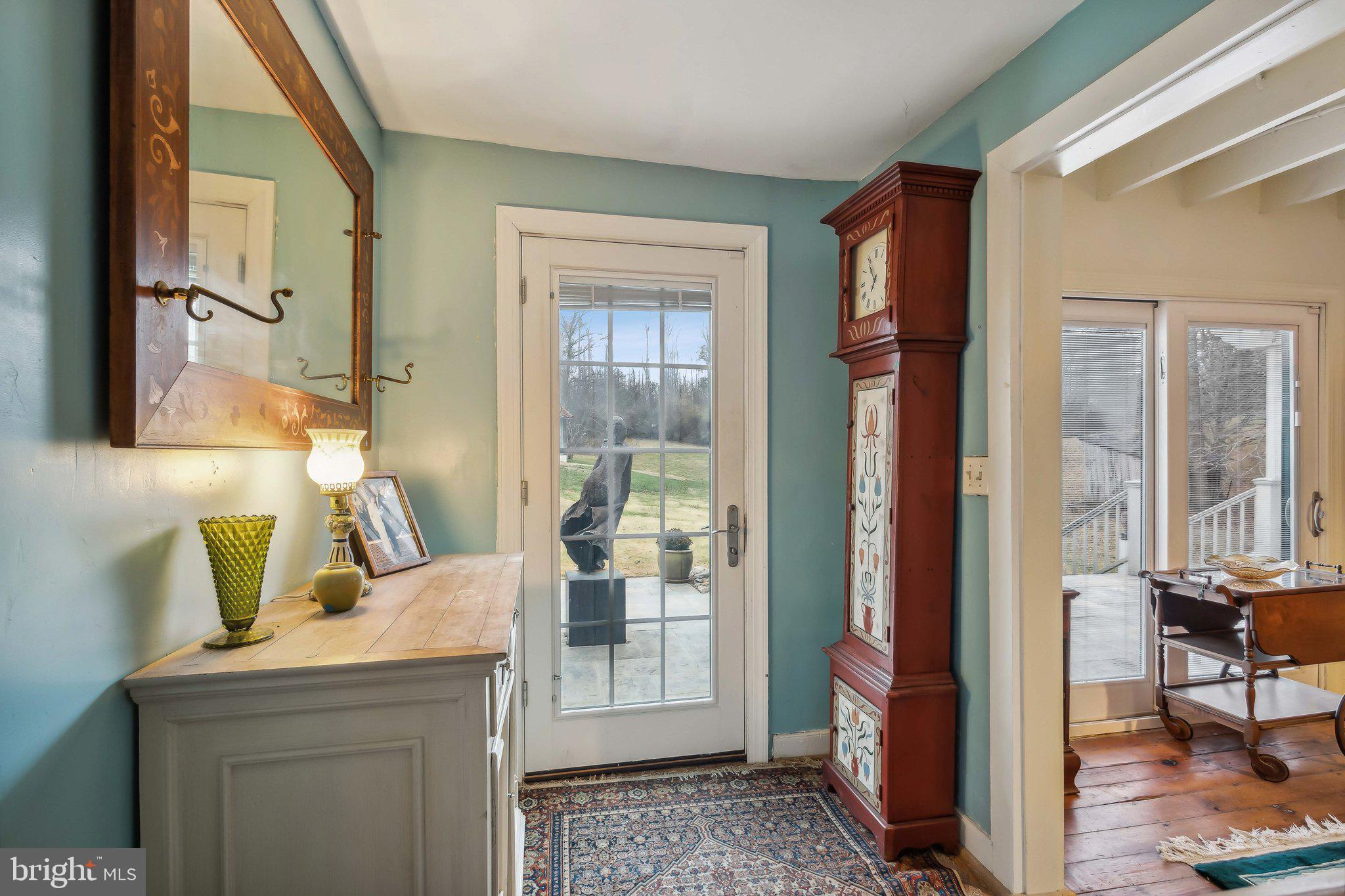 7054 Wilson Road Marshall, VA 20115 - Photo 64 of 65 Foyet