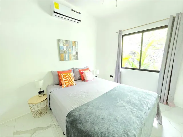 $475,000 | 15 Tali C Street, Aurora, OTHER 60504