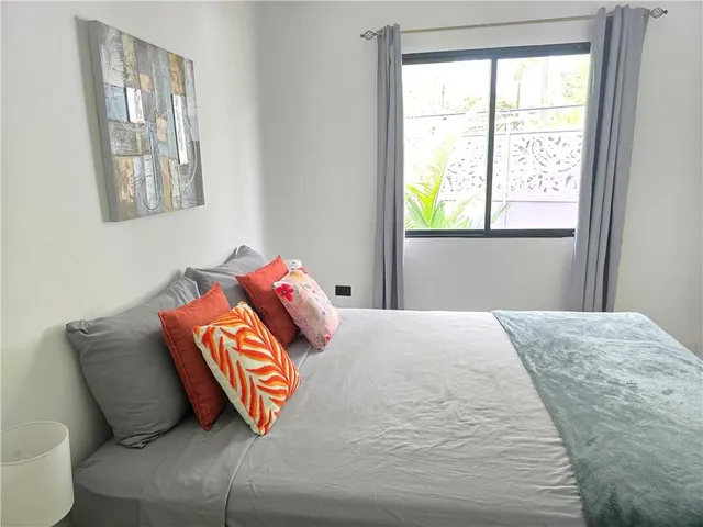 $475,000 | 15 Tali C Street, Aurora, OTHER 60504