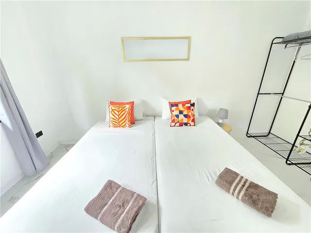 $475,000 | 15 Tali C Street, Aurora, OTHER 60504