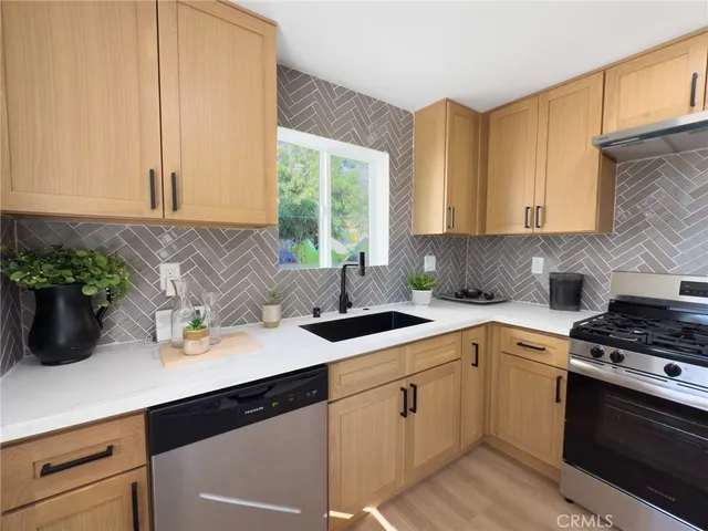 $699,888 | 2208 West Olympic Boulevard, Montebello, CA 90640