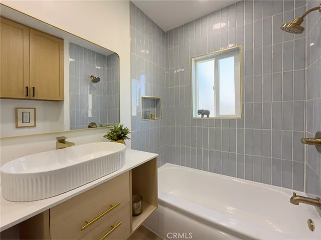 $699,888 | 2208 West Olympic Boulevard, Montebello, CA 90640