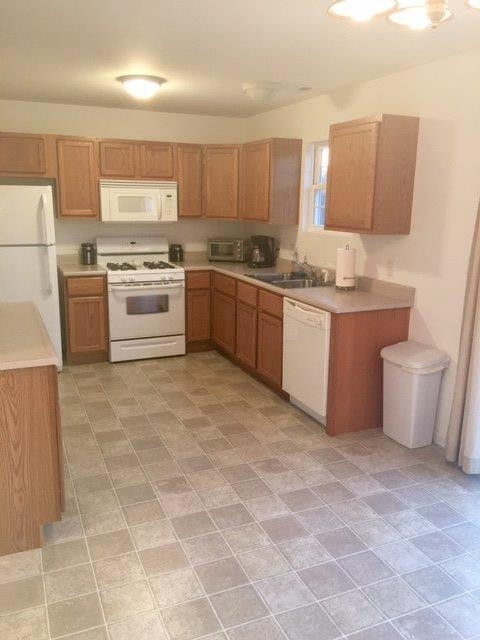 365 A South Boo Road, Unit A Burns Harbor, IN 46304 - Photo 3 of 10 480x640
