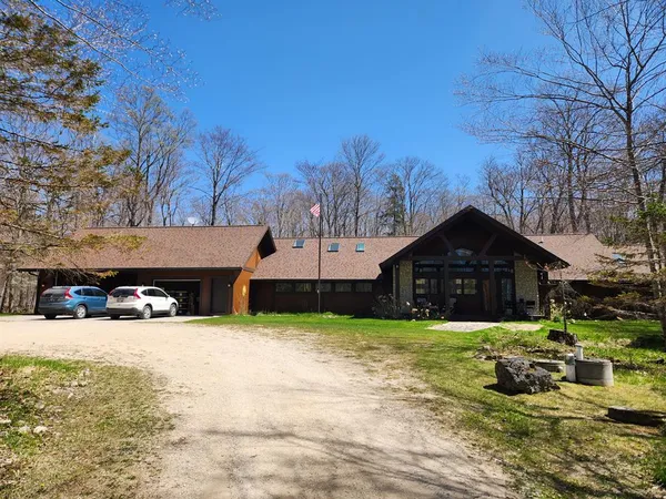 $780,000 | 370 Nelson Court, Washington Island, WI 54246