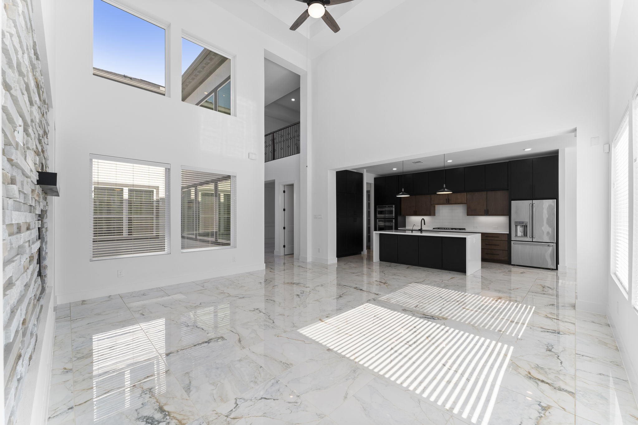 7407 Sawgrass Terrace Spring, TX 77389 - Photo 24 of 43 Living Room