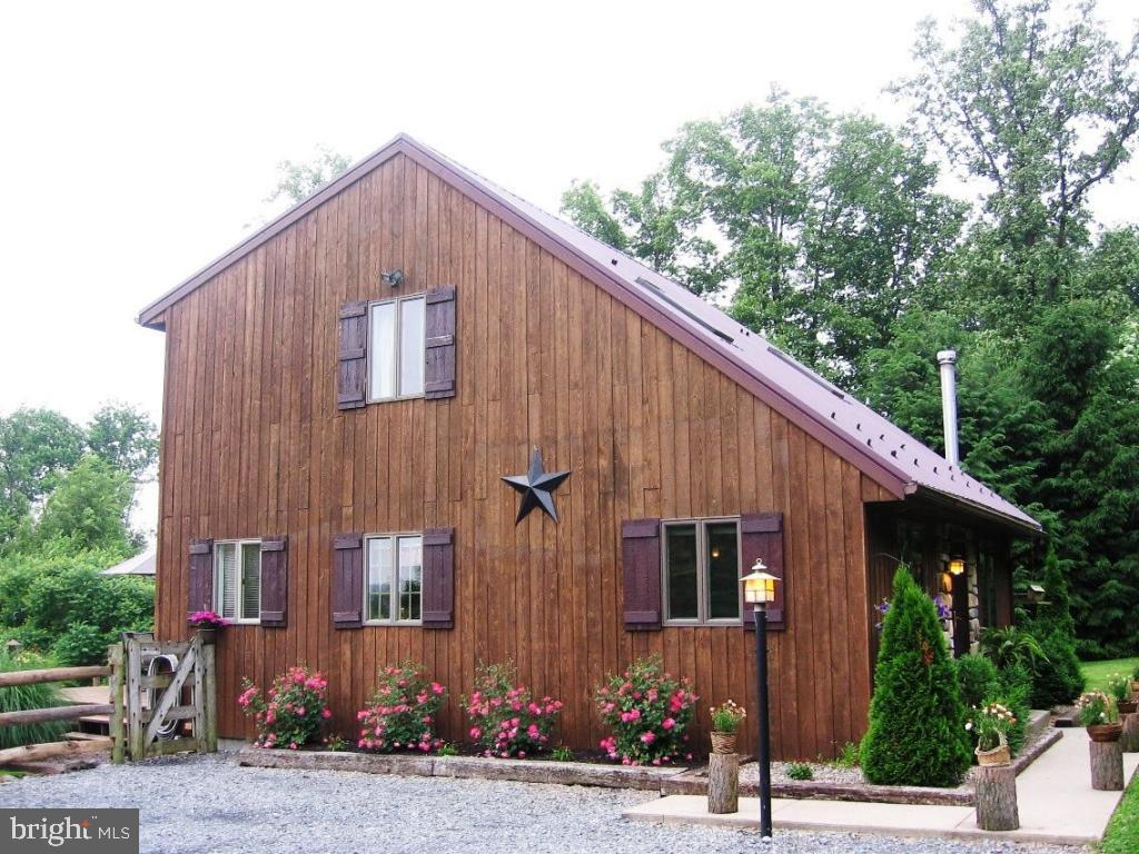 759 Mountain Road Manheim, PA 17545 - Photo 3 of 30
