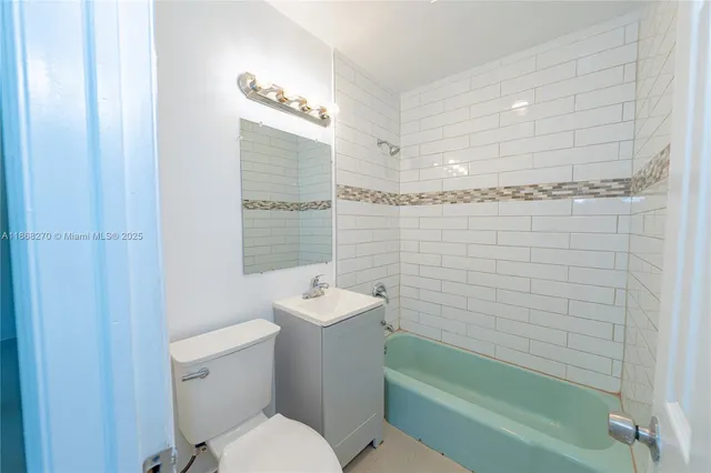 $1,800 | Kelsey City, Lake Park, FL 33403