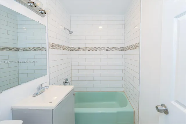 $1,800 | Kelsey City, Lake Park, FL 33403