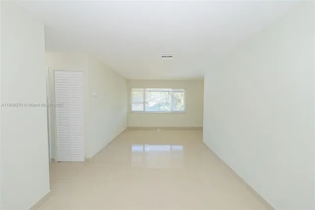 $1,800 | Kelsey City, Lake Park, FL 33403