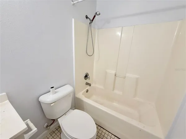 $1,900 | 1427 45th Ave Circle West, Bradenton, FL 34207