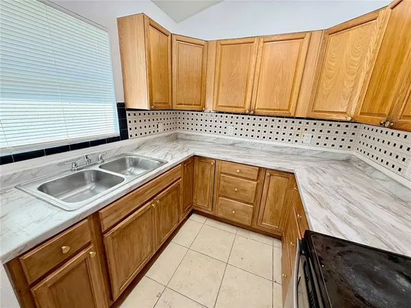 $1,900 | 1427 45th Ave Circle West, Bradenton, FL 34207