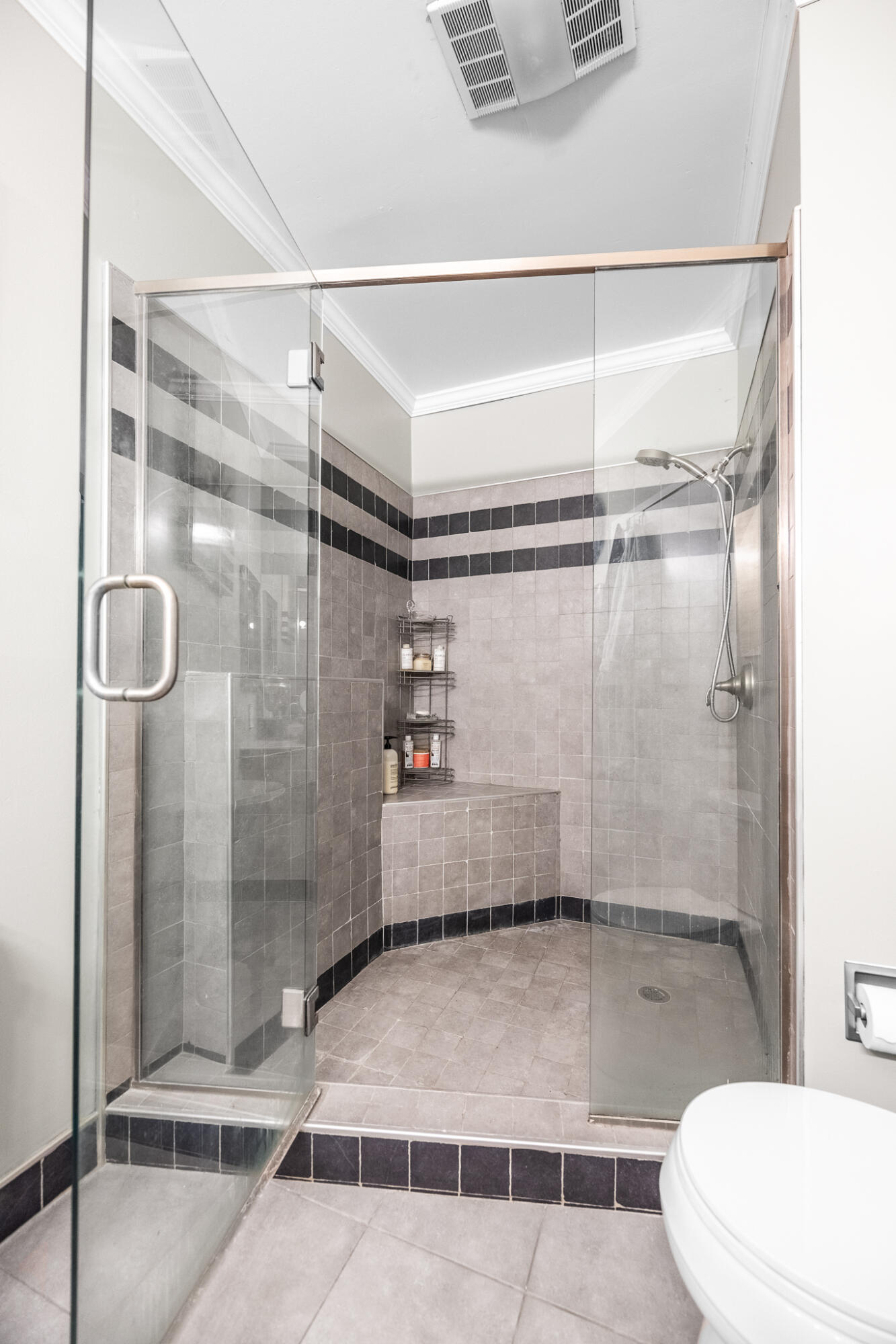 112 Franklin Street, Unit C5 Bangor, ME 04401 - Photo 23 of 32 Master Bath