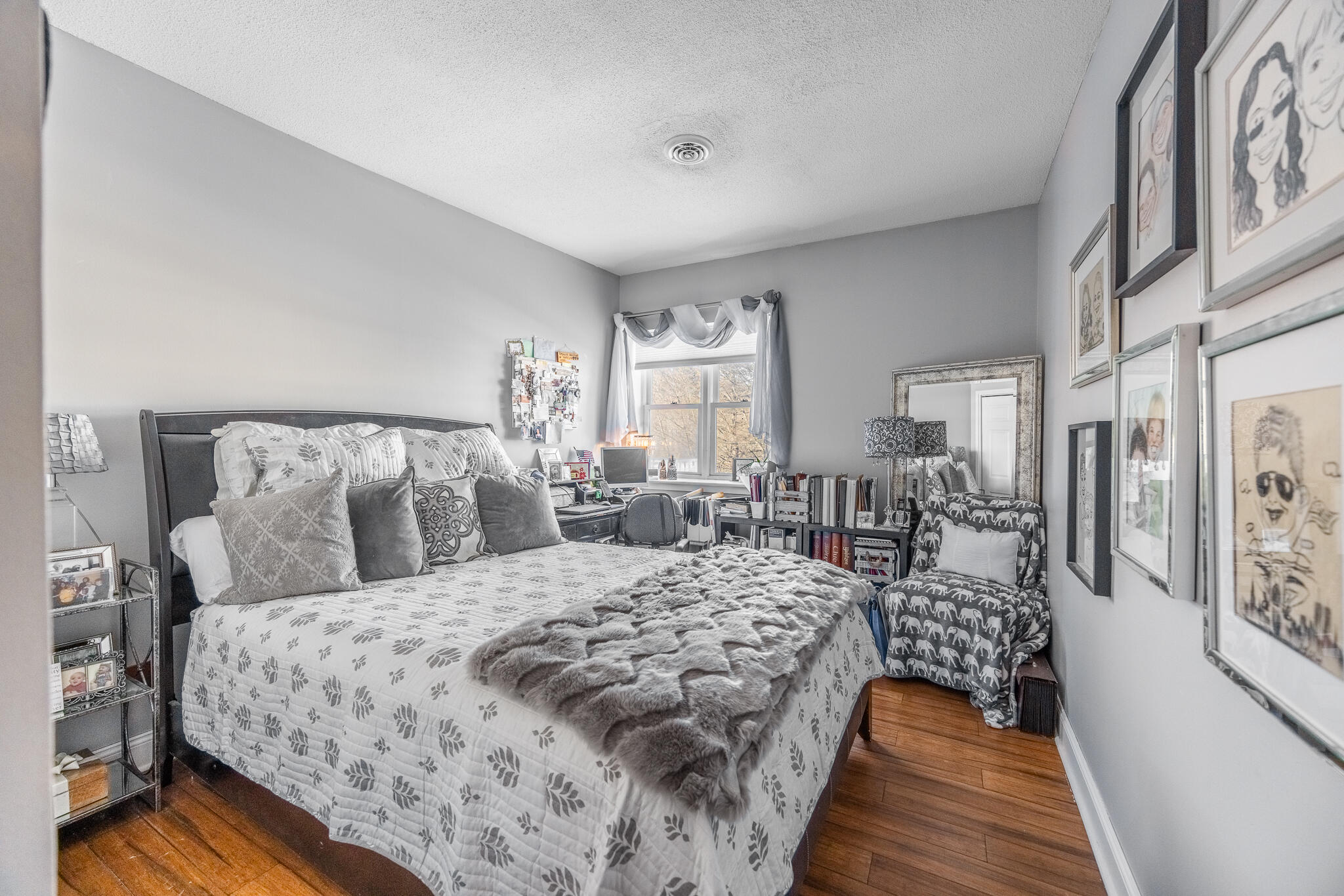 112 Franklin Street, Unit C5 Bangor, ME 04401 - Photo 25 of 32 Guest Room