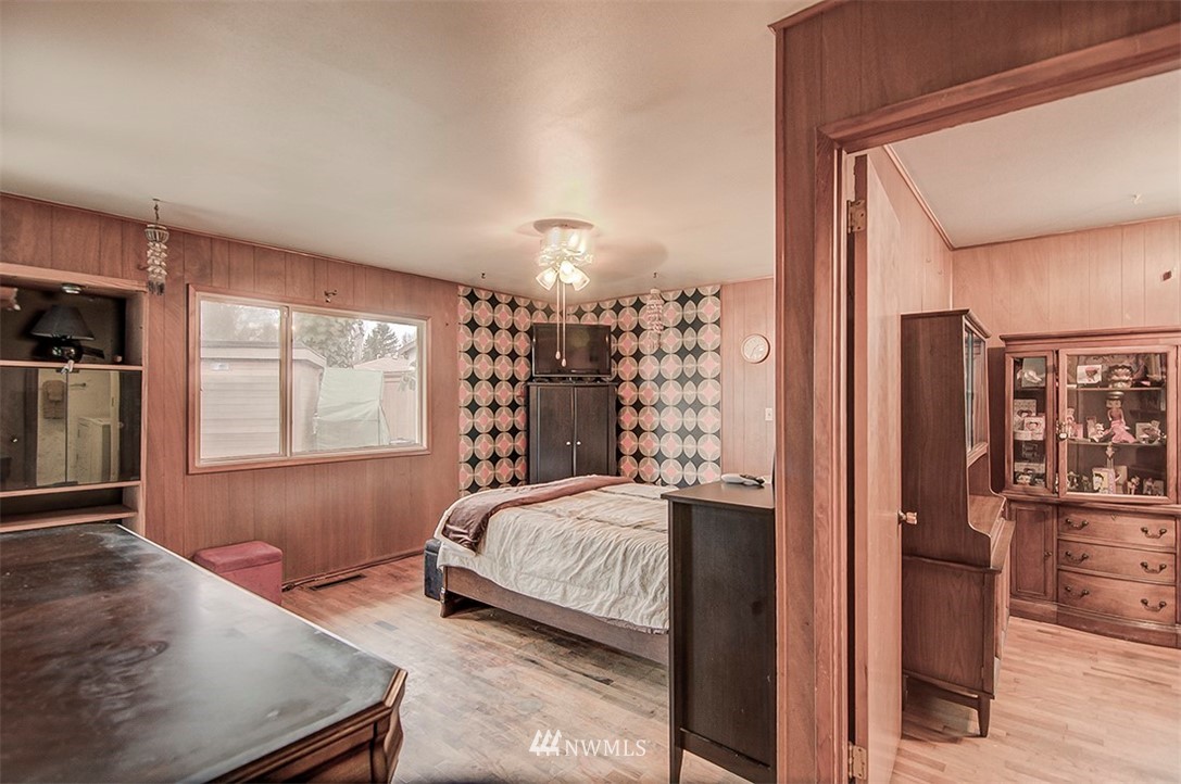 2914 Northeast 4th Street Renton, WA 98056 - Photo 16 of 25