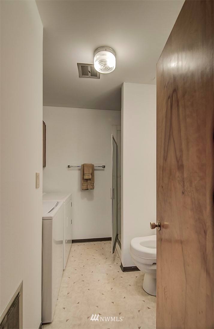 2914 Northeast 4th Street Renton, WA 98056 - Photo 19 of 25