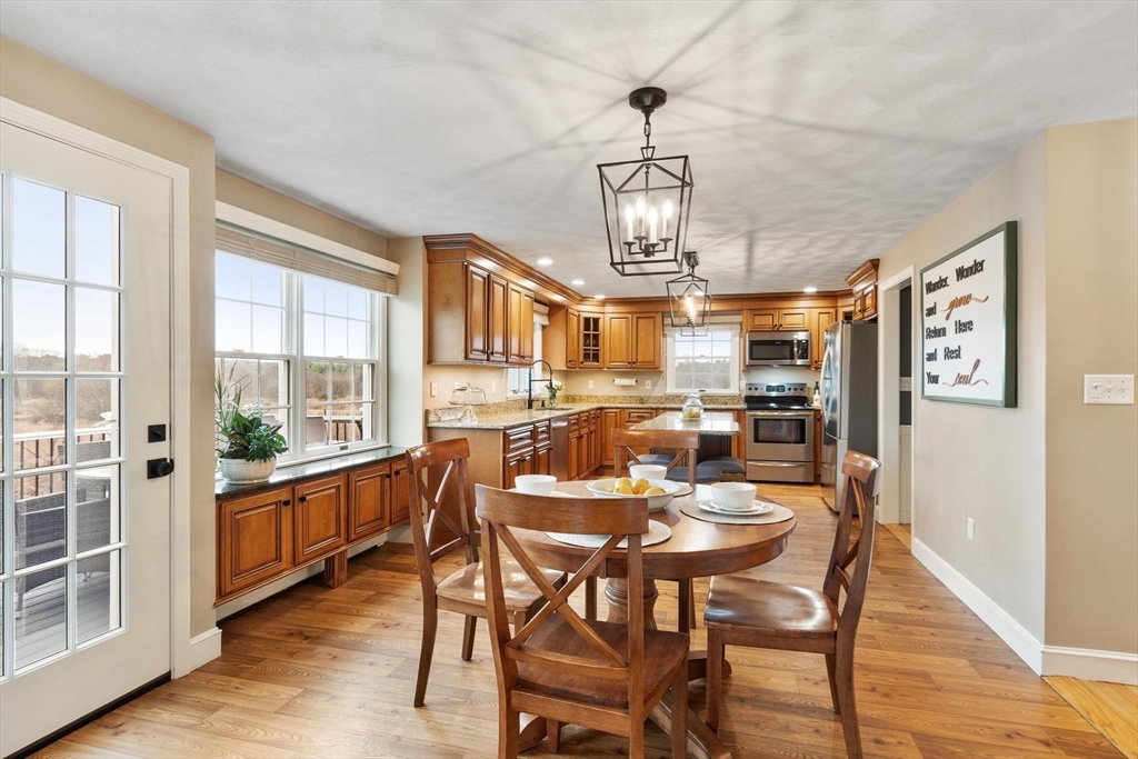 136 Chandler Road Andover, MA 01810 - Photo 7 of 42