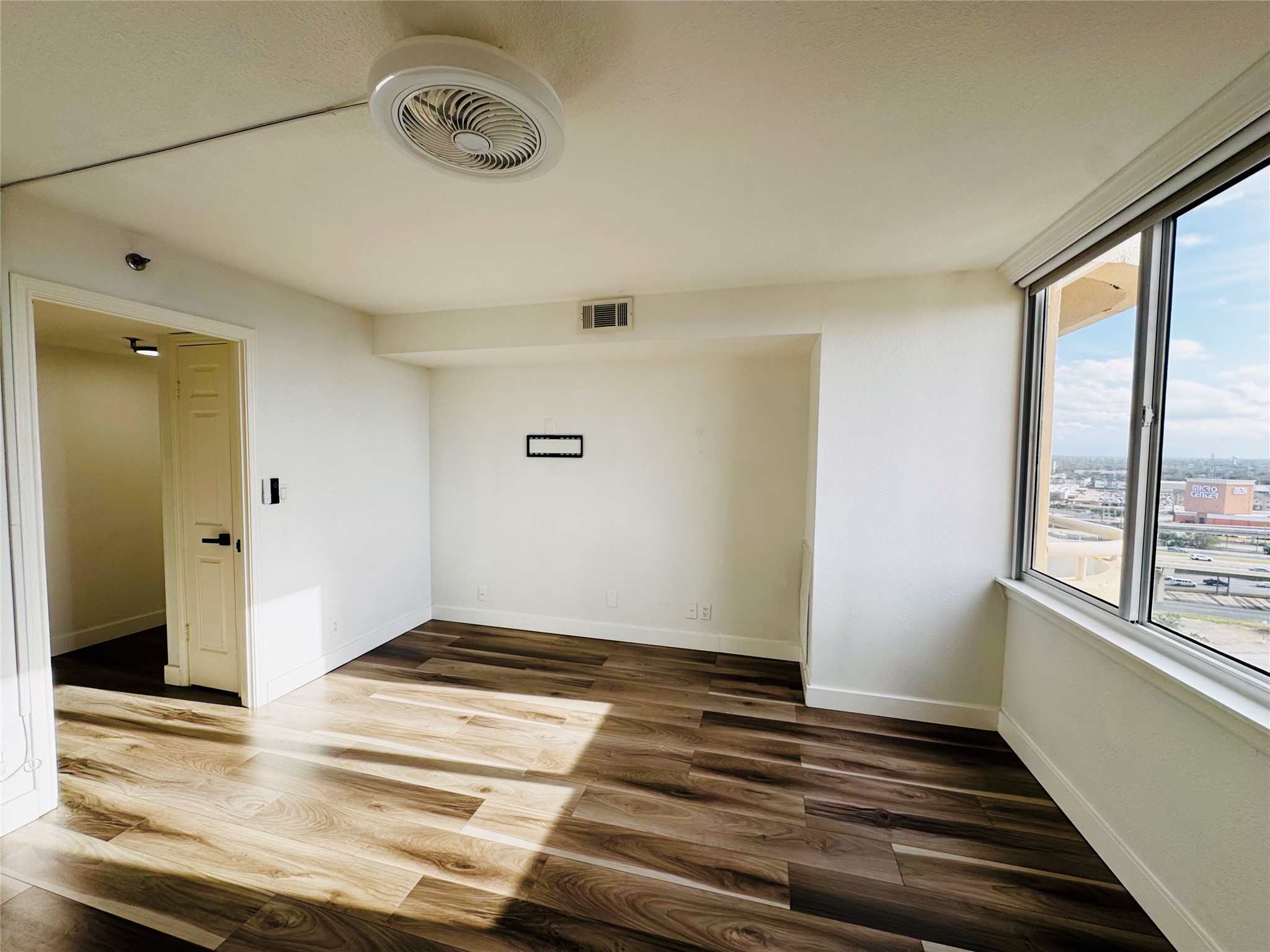 3525 Sage Road, Unit 1602 Houston, TX 77056 - Photo 13 of 41