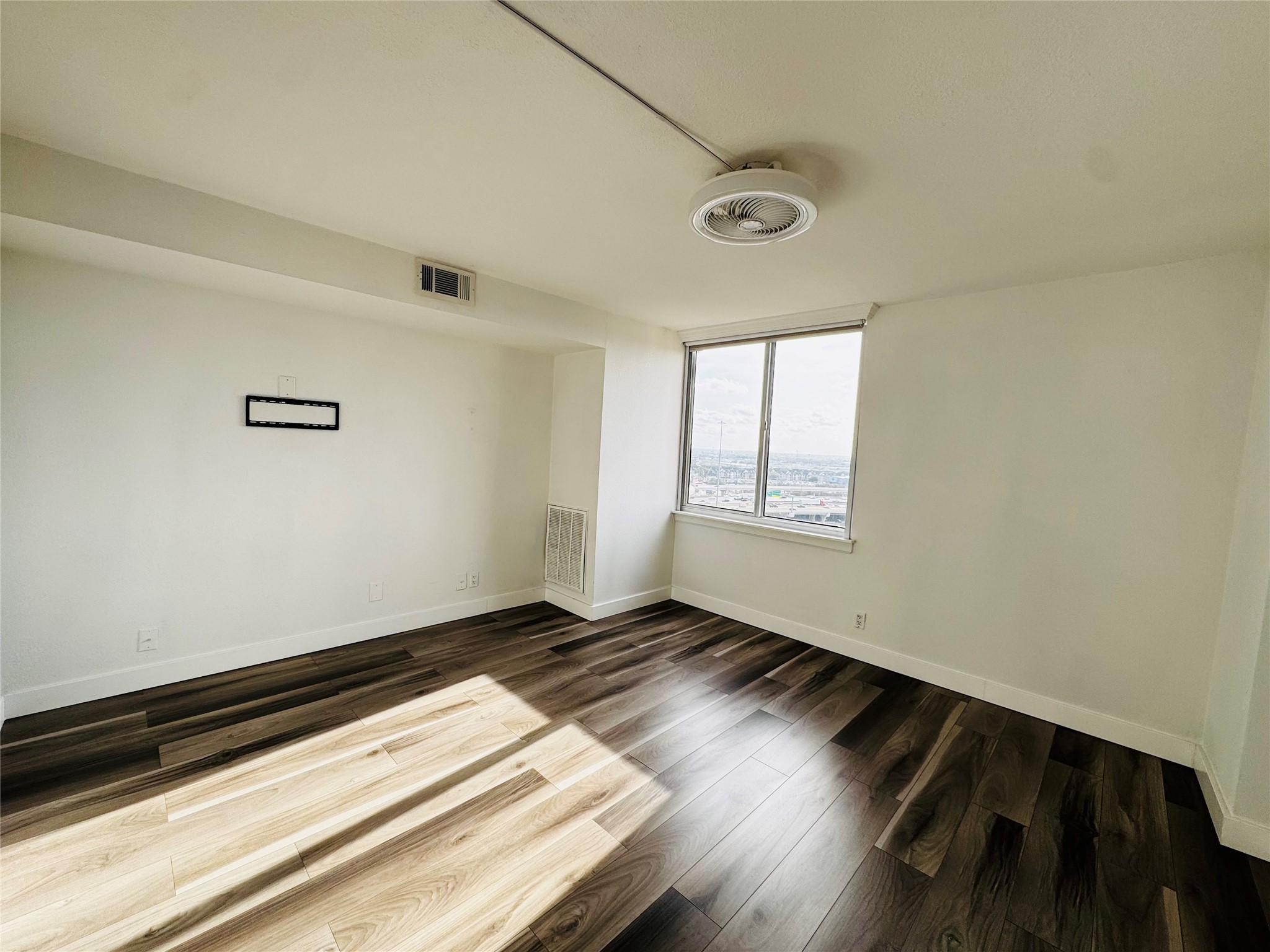 3525 Sage Road, Unit 1602 Houston, TX 77056 - Photo 14 of 41